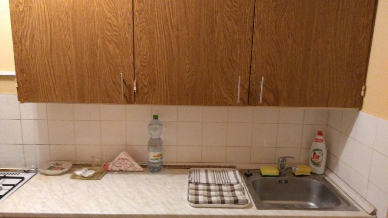 Gesztenyes Apartman Miskolc Exterior photo