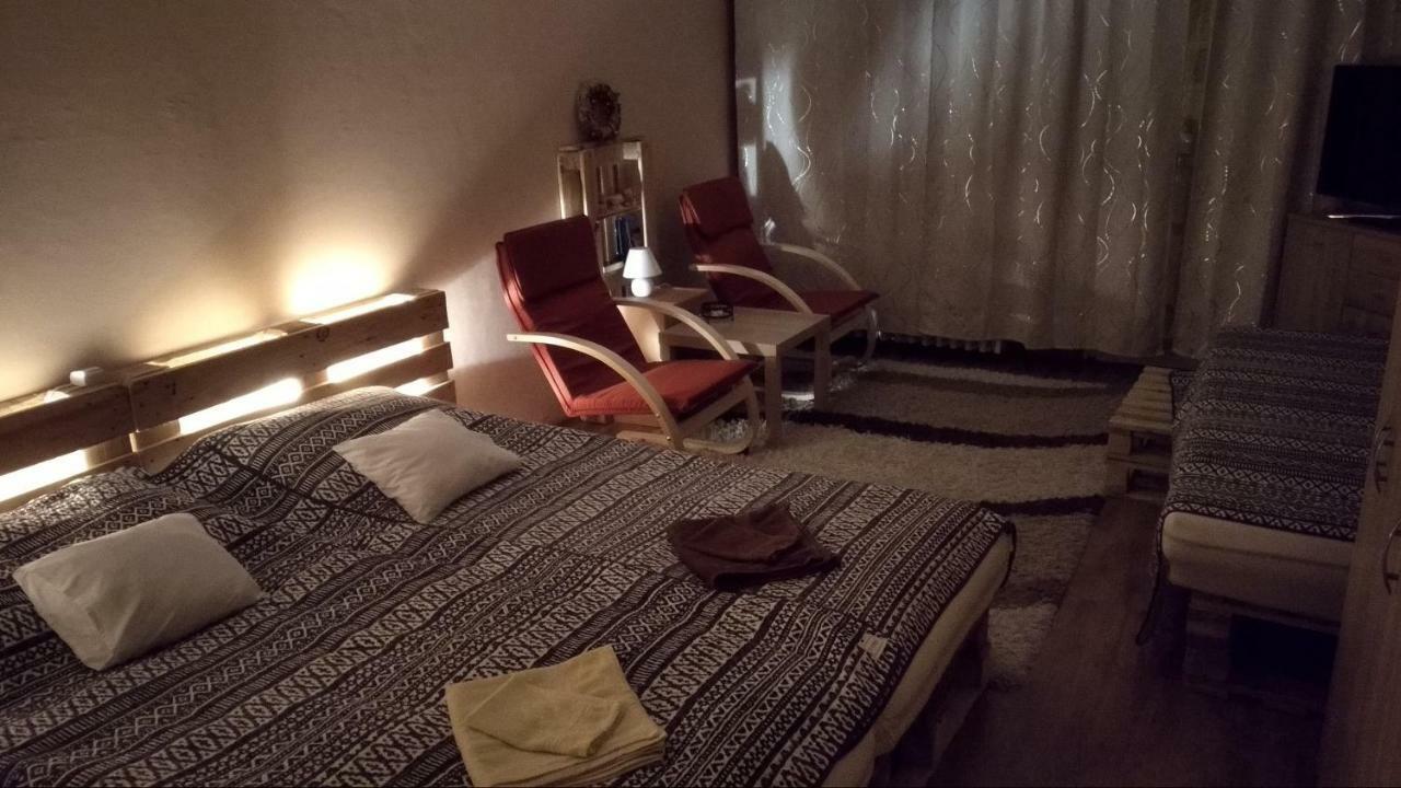 Gesztenyes Apartman Miskolc Exterior photo